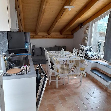 Ca Di Pippo "Tasso" Appartamento Ristrutturato Orco Feglino Exterior photo